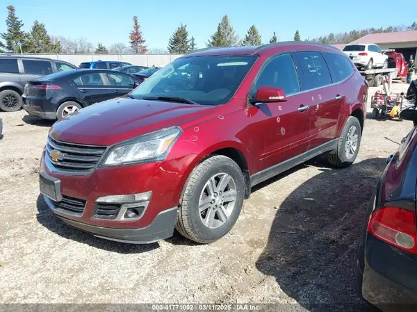 1GNKVGKD3HJ198637 2017 CHEVROLET TRAVERSE - Image 2