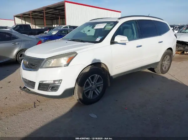 1GNKVGKD3HJ199366 2017 CHEVROLET TRAVERSE - Image 2