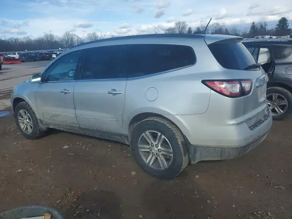 1GNKVGKD3HJ241793 2017 CHEVROLET TRAVERSE - Image 2