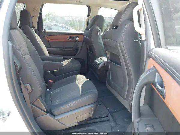 1GNKVGKD3HJ261039 2017 CHEVROLET TRAVERSE - Image 8