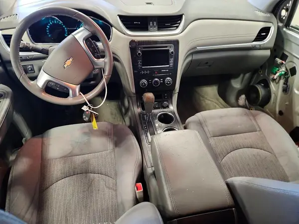 1GNKVGKD3HJ261526 2017 CHEVROLET TRAVERSE - Image 8