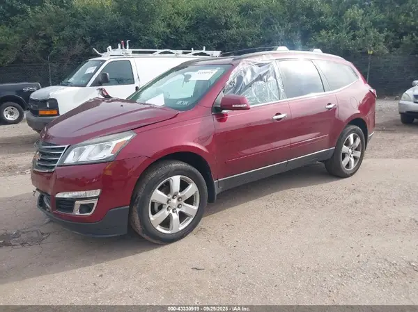 1GNKVGKD3HJ323619 2017 CHEVROLET TRAVERSE - Image 2