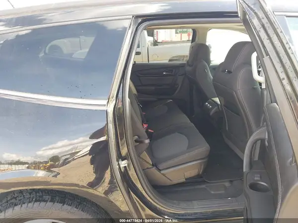 1GNKVGKD3HJ340615 2017 CHEVROLET TRAVERSE - Image 8