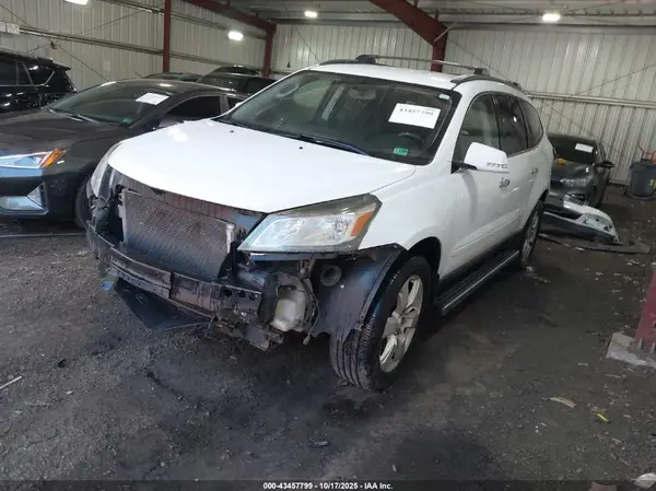 1GNKVGKD3HJ342199 2017 CHEVROLET TRAVERSE - Image 2