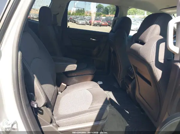 1GNKVGKD3HJ343370 2017 CHEVROLET TRAVERSE - Image 8