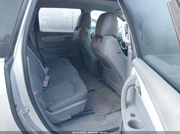 1GNKVGKD4GJ240683 2016 CHEVROLET TRAVERSE - Image 8