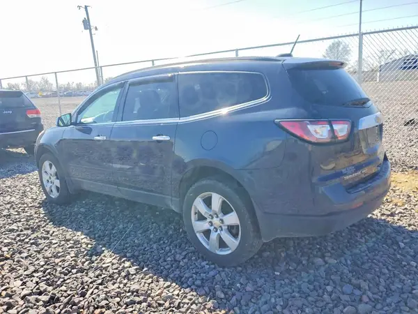 1GNKVGKD4HJ128077 2017 CHEVROLET TRAVERSE - Image 2