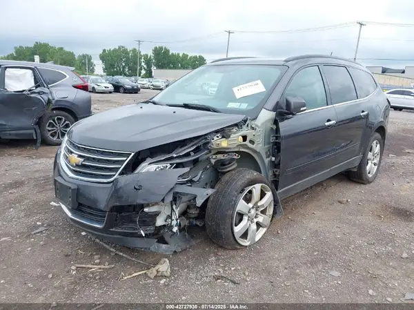 1GNKVGKD4HJ177442 2017 CHEVROLET TRAVERSE - Image 2