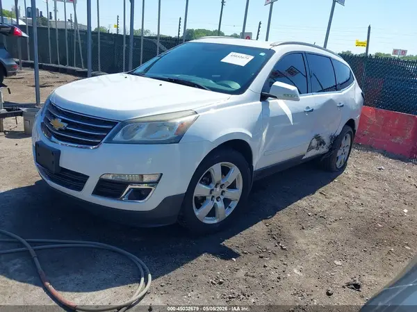 1GNKVGKD4HJ237283 2017 CHEVROLET TRAVERSE - Image 2