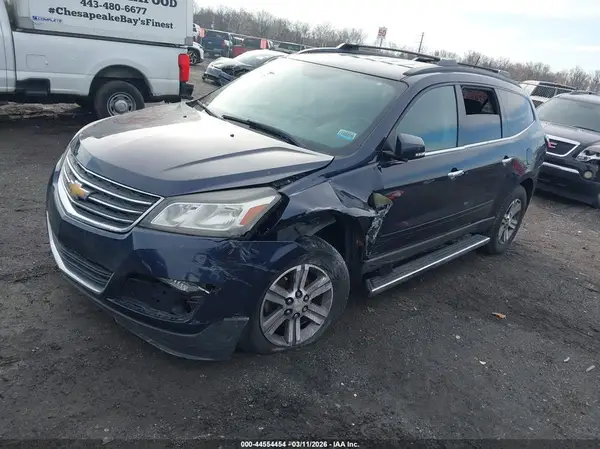 1GNKVGKD4HJ254908 2017 CHEVROLET TRAVERSE - Image 2