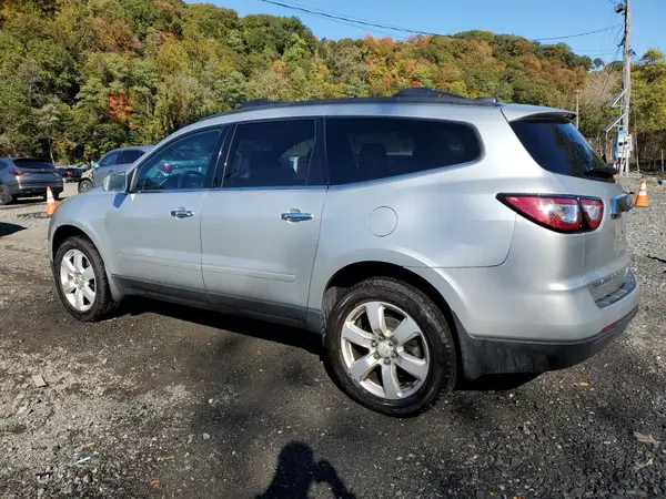 1GNKVGKD4HJ279808 2017 CHEVROLET TRAVERSE - Image 2
