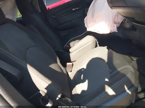 1GNKVGKD4HJ298245 2017 CHEVROLET TRAVERSE - Image 8