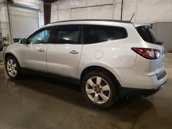 1GNKVGKD4HJ319966 2017 CHEVROLET TRAVERSE - Image 2