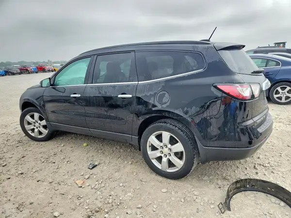 1GNKVGKD4HJ345726 2017 CHEVROLET TRAVERSE - Image 2