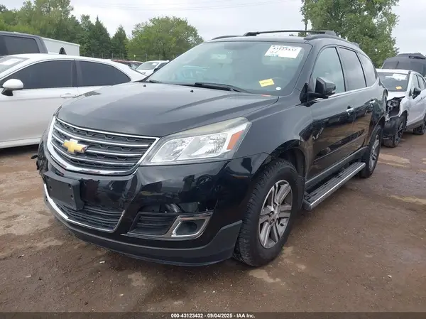 1GNKVGKD5GJ257699 2016 CHEVROLET TRAVERSE - Image 2