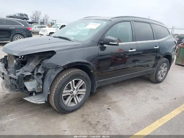 1GNKVGKD5GJ320588 2016 CHEVROLET TRAVERSE - Image 2