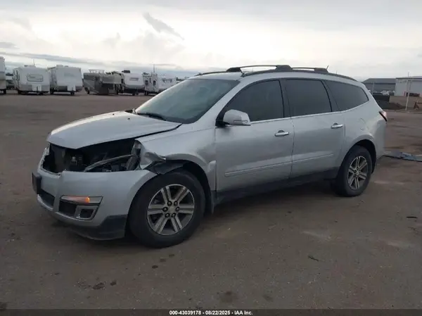 1GNKVGKD5GJ347502 2016 CHEVROLET TRAVERSE - Image 2