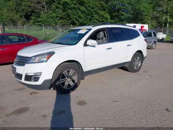 1GNKVGKD5HJ130694 2017 CHEVROLET TRAVERSE - Image 2