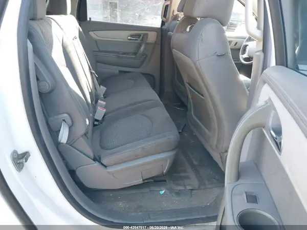 1GNKVGKD5HJ130694 2017 CHEVROLET TRAVERSE - Image 8
