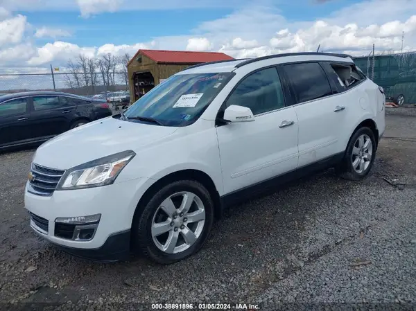 1GNKVGKD5HJ132980 2017 CHEVROLET TRAVERSE - Image 2