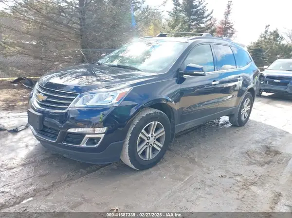 1GNKVGKD5HJ136611 2017 CHEVROLET TRAVERSE - Image 2