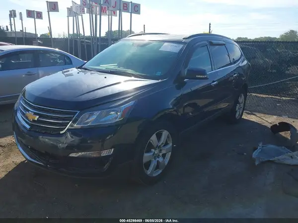 1GNKVGKD5HJ153571 2017 CHEVROLET TRAVERSE - Image 2