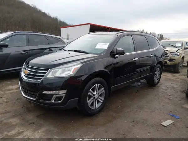 1GNKVGKD5HJ206981 2017 CHEVROLET TRAVERSE - Image 2
