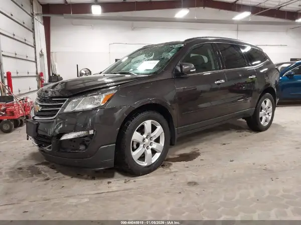1GNKVGKD5HJ221061 2017 CHEVROLET TRAVERSE - Image 2