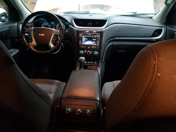 1GNKVGKD5HJ230052 2017 CHEVROLET TRAVERSE - Image 8
