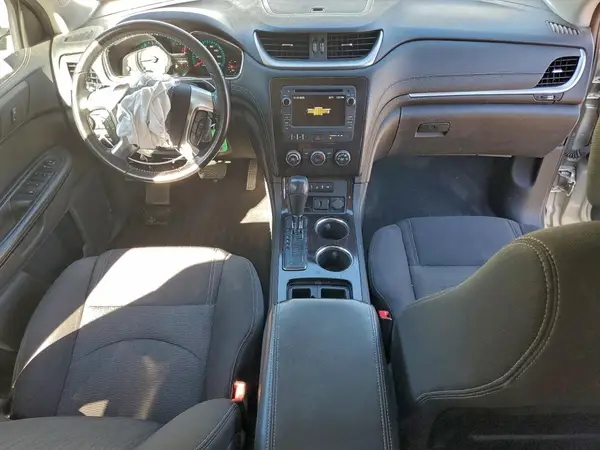 1GNKVGKD5HJ268915 2017 CHEVROLET TRAVERSE - Image 8