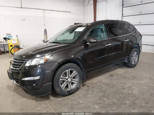 1GNKVGKD5HJ283978 2017 CHEVROLET TRAVERSE - Image 2