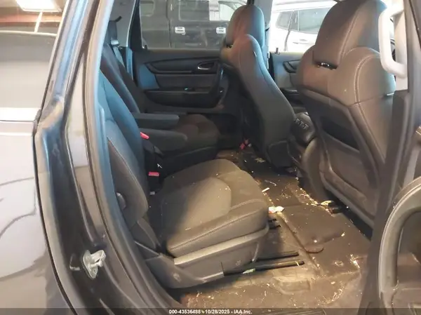 1GNKVGKD5HJ302884 2017 CHEVROLET TRAVERSE - Image 8