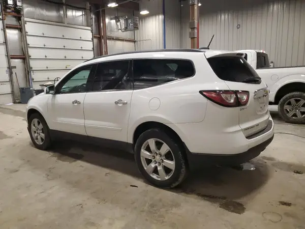 1GNKVGKD5HJ318633 2017 CHEVROLET TRAVERSE - Image 2