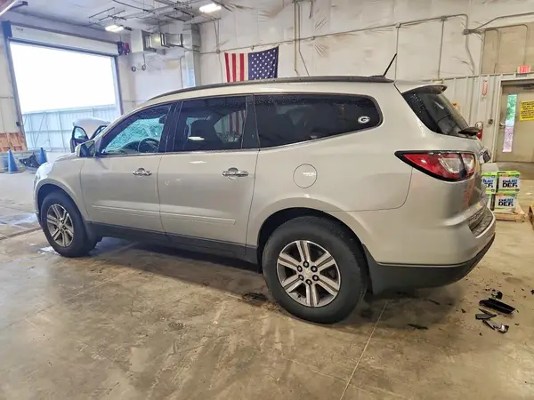 1GNKVGKD6HJ109613 2017 CHEVROLET TRAVERSE - Image 2
