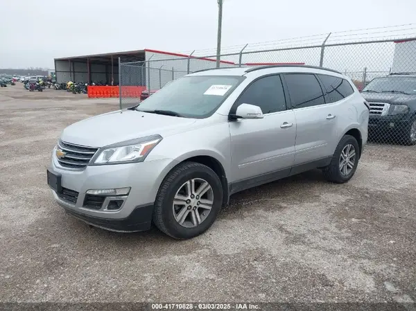 1GNKVGKD6HJ163249 2017 CHEVROLET TRAVERSE - Image 2