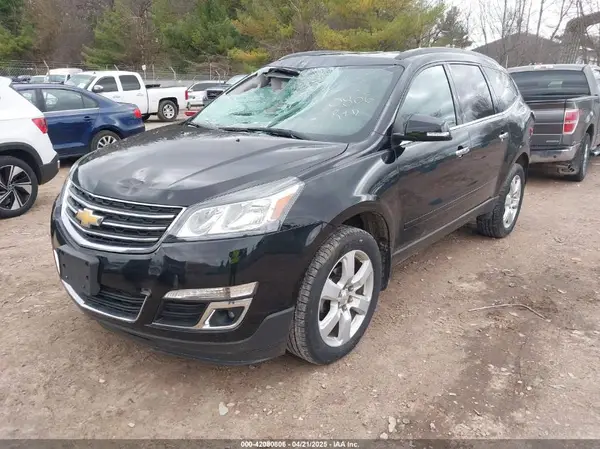 1GNKVGKD6HJ171772 2017 CHEVROLET TRAVERSE - Image 2