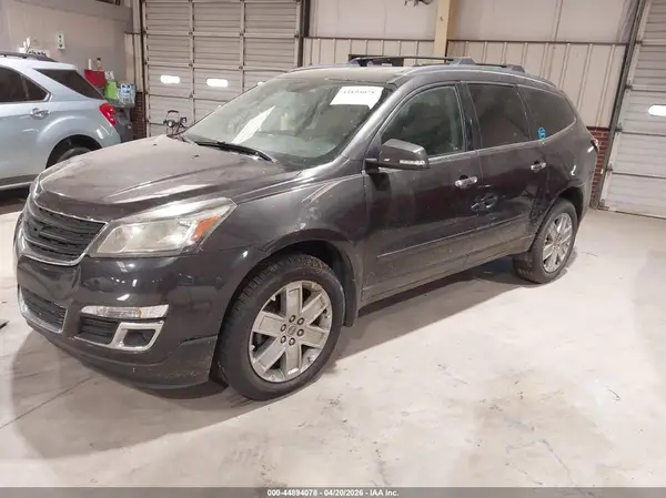 1GNKVGKD6HJ178107 2017 CHEVROLET TRAVERSE - Image 2