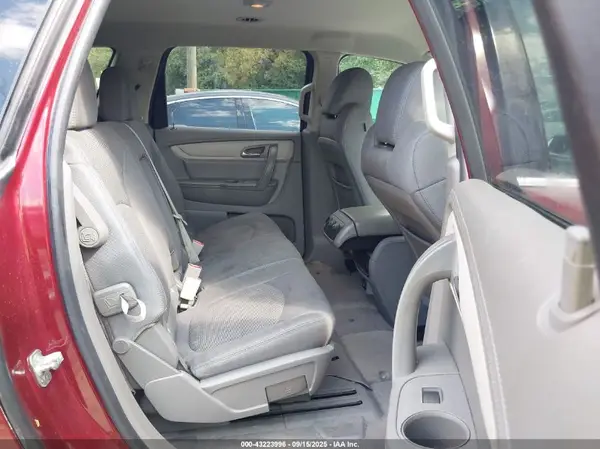 1GNKVGKD6HJ195831 2017 CHEVROLET TRAVERSE - Image 8