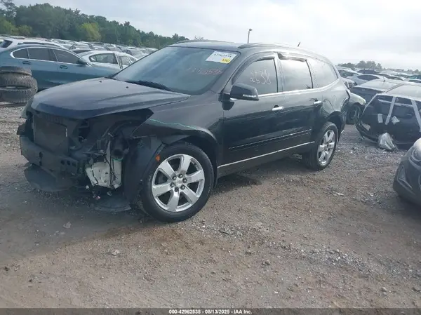 1GNKVGKD6HJ236541 2017 CHEVROLET TRAVERSE - Image 2