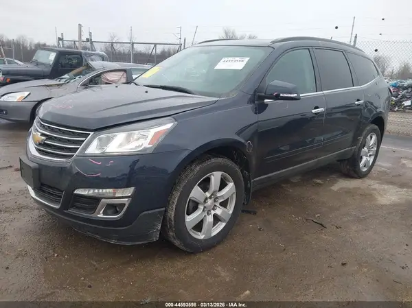 1GNKVGKD6HJ254991 2017 CHEVROLET TRAVERSE - Image 2