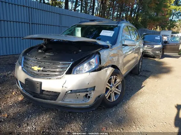 1GNKVGKD6HJ272018 2017 CHEVROLET TRAVERSE - Image 2