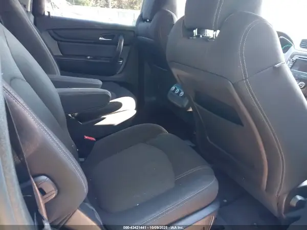 1GNKVGKD6HJ272018 2017 CHEVROLET TRAVERSE - Image 8
