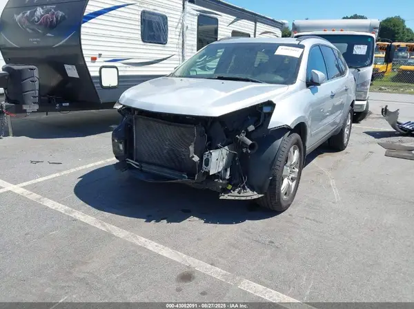 1GNKVGKD6HJ291765 2017 CHEVROLET TRAVERSE - Image 2