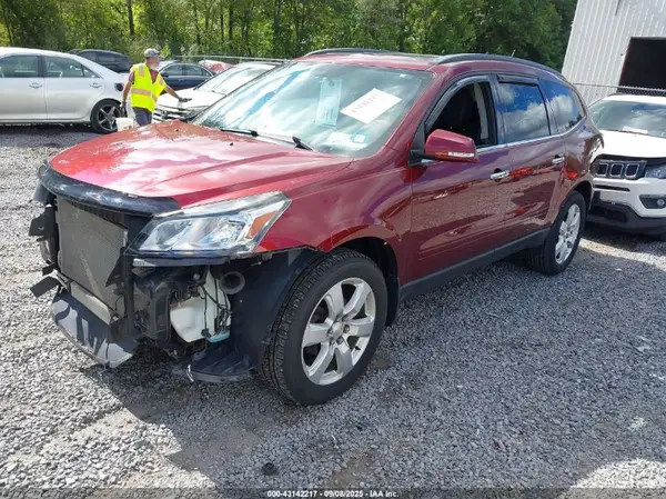 1GNKVGKD6HJ339278 2017 CHEVROLET TRAVERSE - Image 2