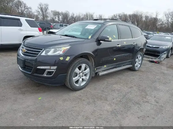 1GNKVGKD7GJ108825 2016 CHEVROLET TRAVERSE - Image 2
