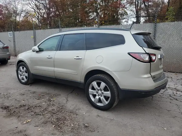 1GNKVGKD7GJ193486 2016 CHEVROLET TRAVERSE - Image 2