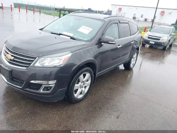1GNKVGKD7GJ245375 2016 CHEVROLET TRAVERSE - Image 2