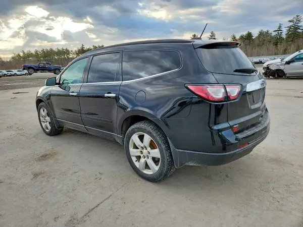 1GNKVGKD7GJ301587 2016 CHEVROLET TRAVERSE - Image 2