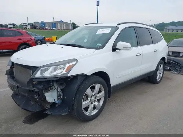 1GNKVGKD7HJ231011 2017 CHEVROLET TRAVERSE - Image 2