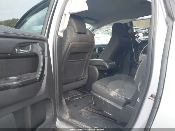 1GNKVGKD7HJ245345 2017 CHEVROLET TRAVERSE - Image 8
